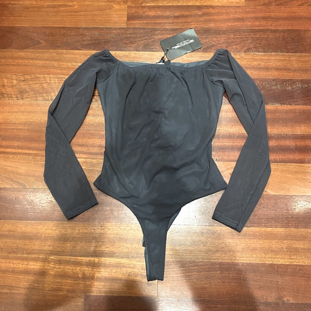 🪩NWT! Pretty Little Thing shape charcoal mesh ruched bodysuit - size 8 - Picture 8 of 12